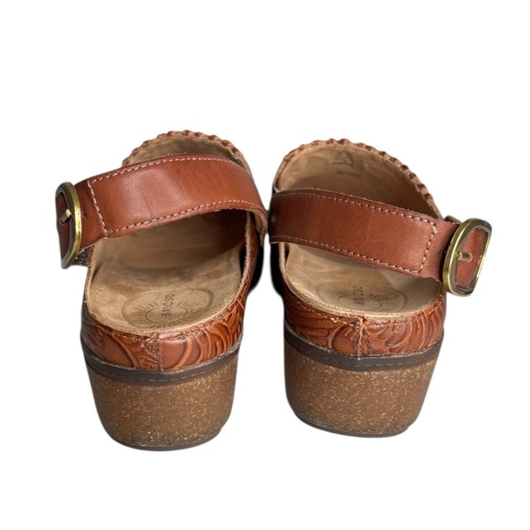 Brioso the Robson Tooled Leather Clogs Women's Size 7 - Picture 3 of 12